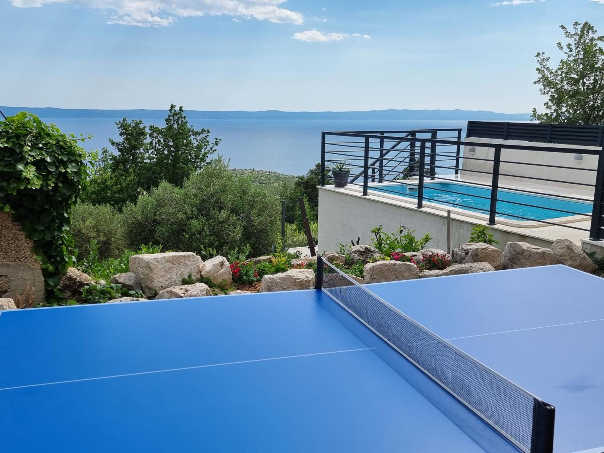 In Veliko Brdo Mit Privatem Pool Makarska